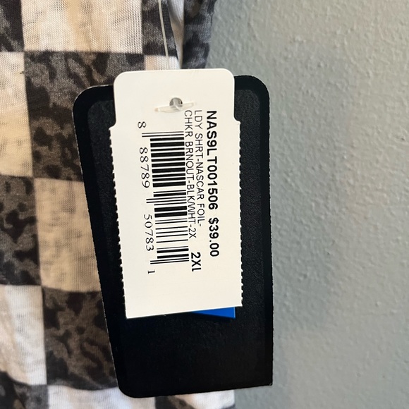 NWT NASCAR v-neck T-shirt (XXL) - Picture 3 of 6